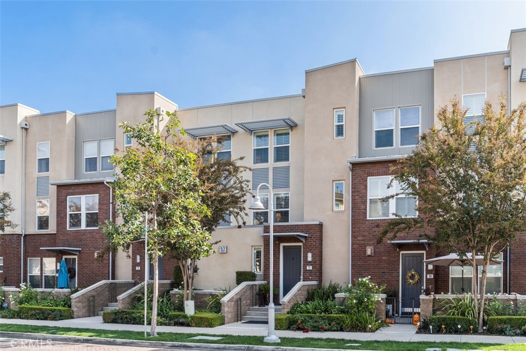 Available May 1! Light and bright townhome located in the Vantis Community of Aliso Viejo. This upgraded 1,457 sqft property has 2 bedrooms, 2 bathrooms, and an extended 2 car garage with overhead storage. The gourmet kitchen features stainless appliances, granite countertops, cabinet storage and a walk-in pantry. The kitchen opens to the cozy family room, which features a built in media center and a gas fireplace. The spacious primary bedroom features high ceilings, a walk-in-closet, and a soaking tub with separate shower. The home has hardwood flooring, designer carpeting and plantation shutters. Community amenities include a pool and spa, gym, outdoor fireplace, and clubhouse. Conveniently located near the 73 Toll Way and a short walk to Aliso Viejo Town Center shopping and restaurants. 16-18 month lease term preferred.