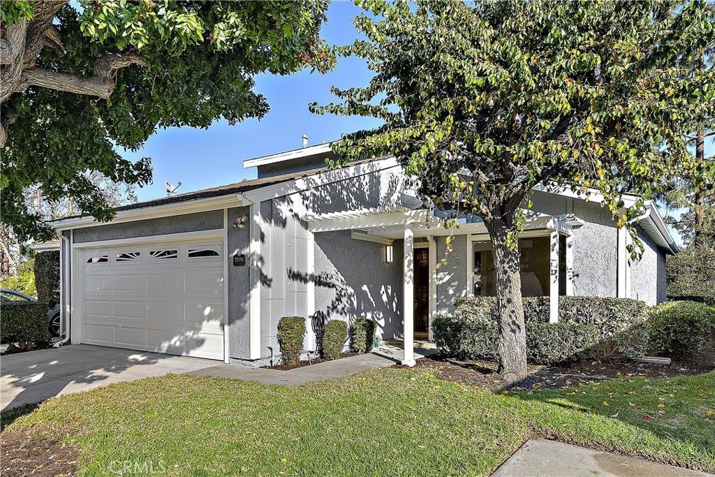 listing image 130728399956594003386
