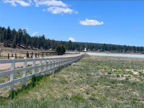 Featured picture for the property EV24095398
