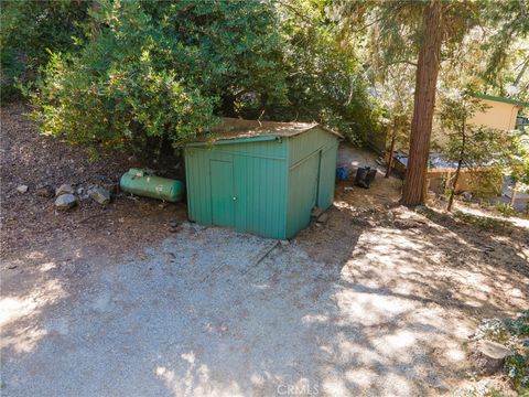 A home in Cedarpines Park