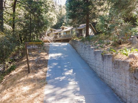 A home in Cedarpines Park