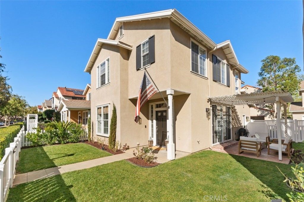 listing image 130725875211507210690