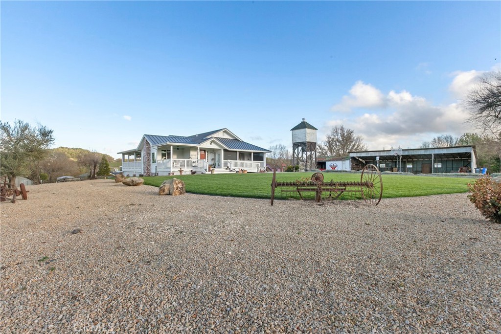 4101 Vineyard Drive