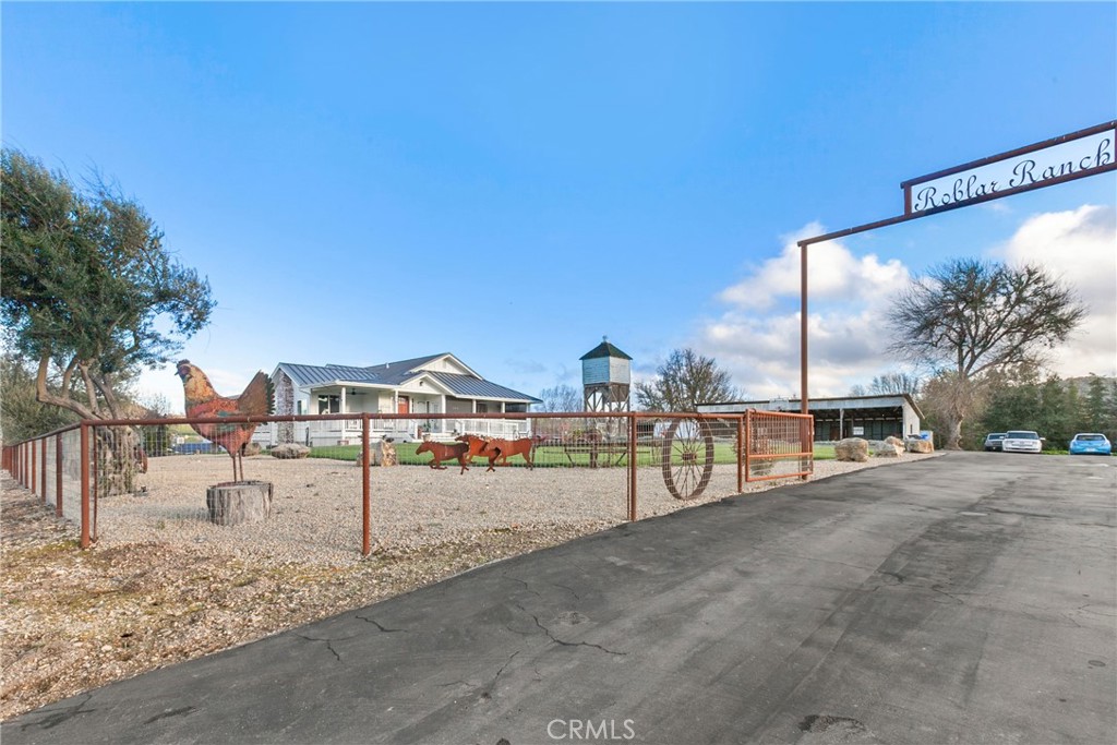 4101 Vineyard Drive