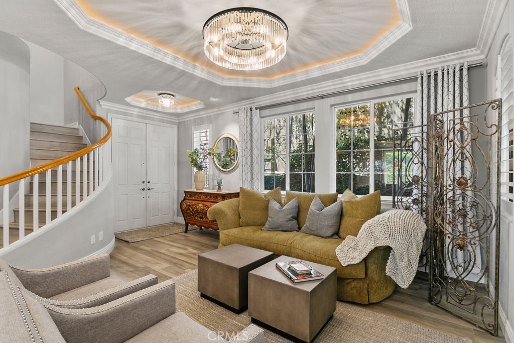 Knolls (KNOL) - Residential Lease