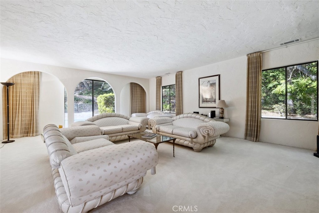 3966 Laguna Blanca Drive