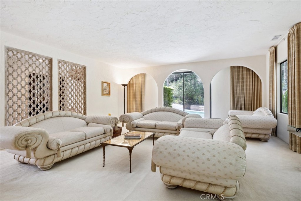 3966 Laguna Blanca Drive