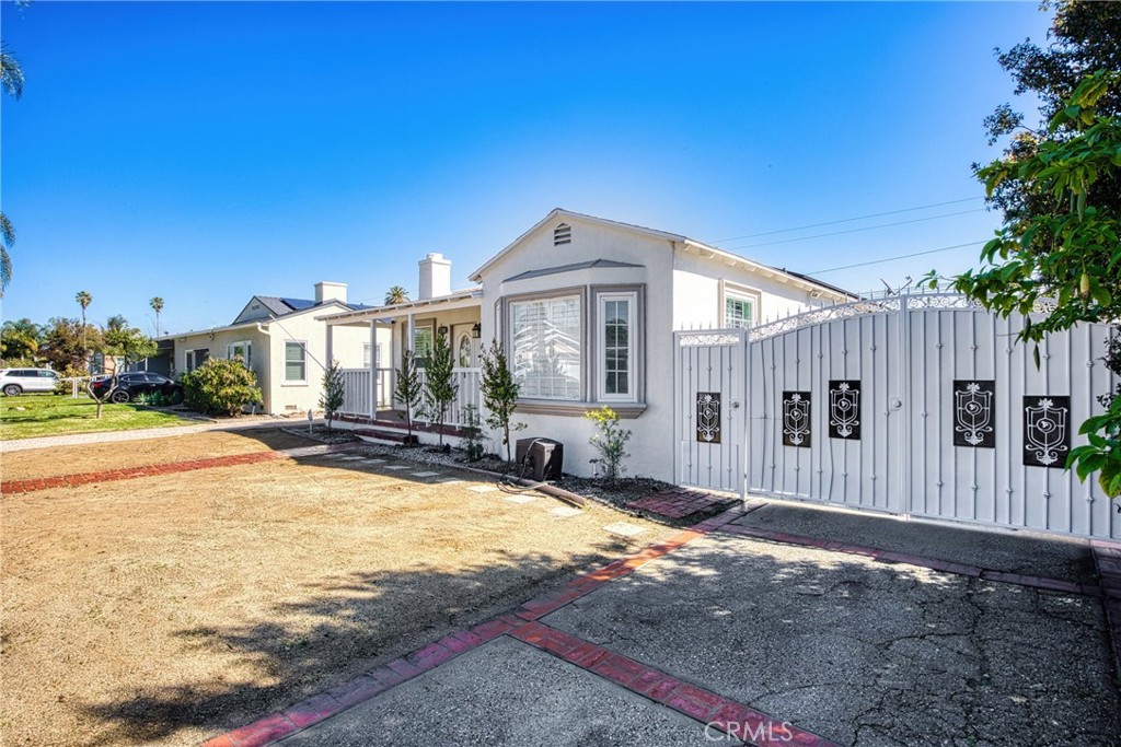 2300 Golden Avenue