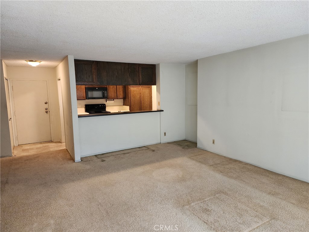 4170 Elm Avenue 213