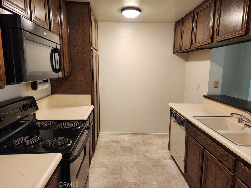 4170 Elm Avenue 213