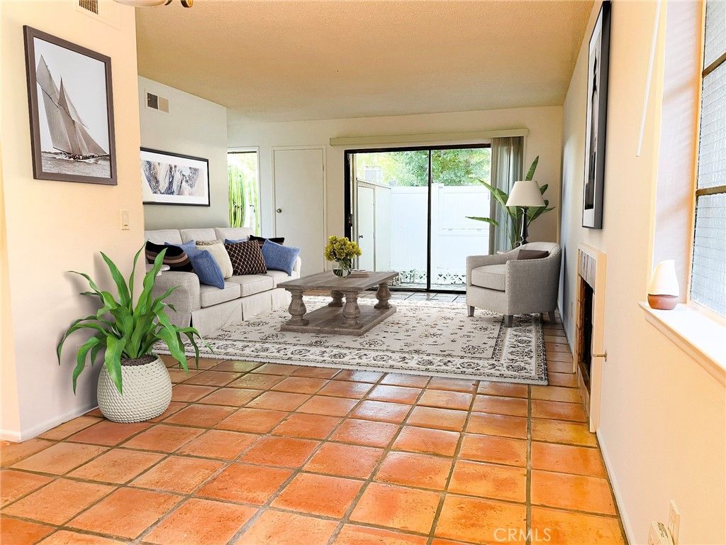 listing image 130724681237406384375