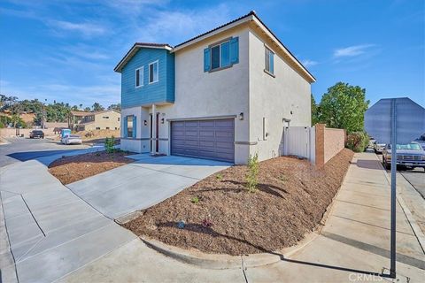 A home in Lake Elsinore