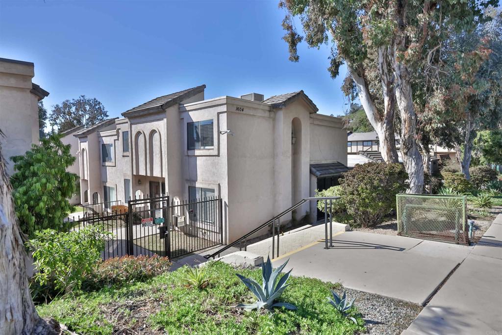 View Spring Valley, CA 91977 townhome