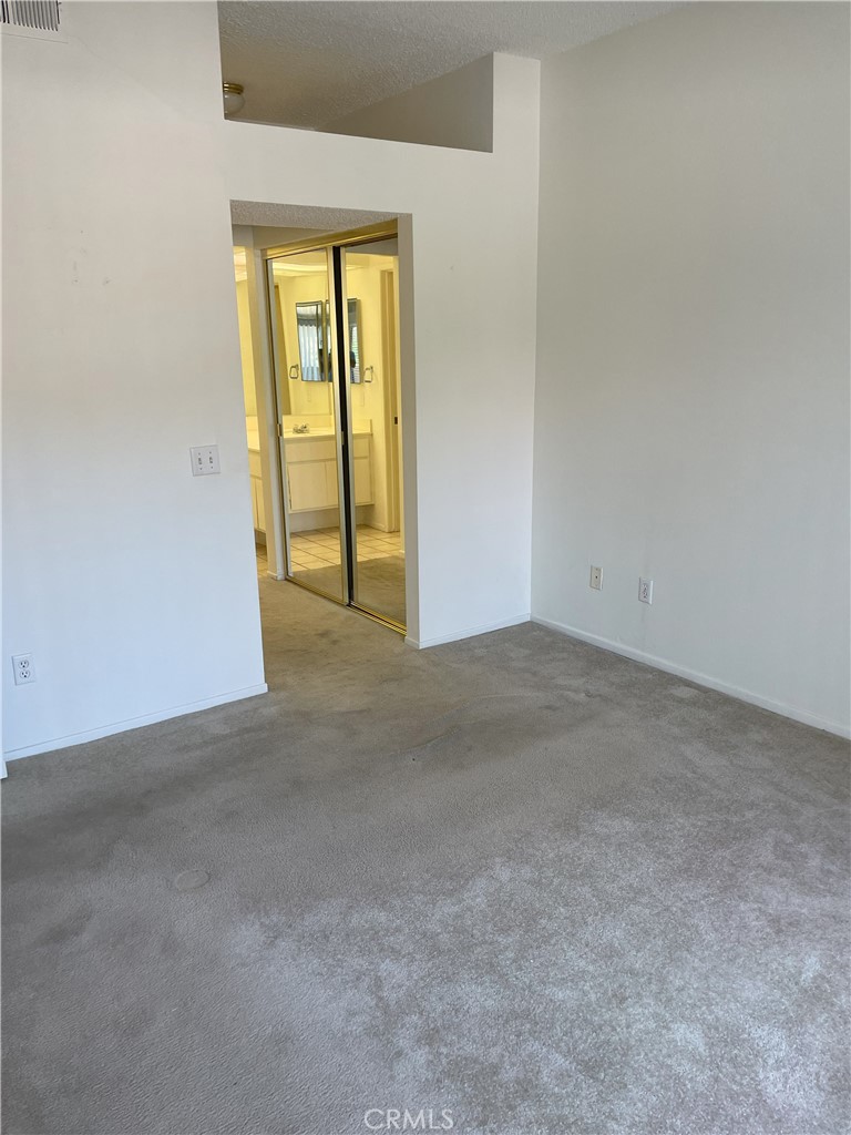 Photo 18 of 27 of 25849 Mcbean 28 condo