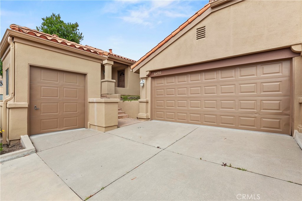 6490 Twinberry Circle