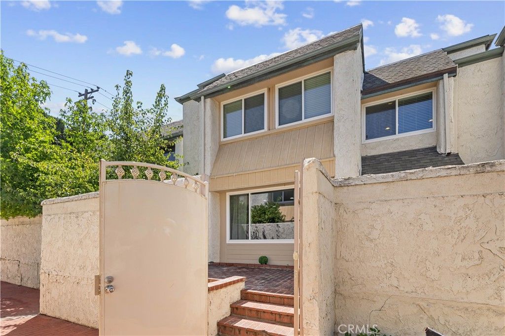 listing image 130722791933639530768