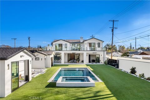 22747 Califa Woodland Hills CA 91367
