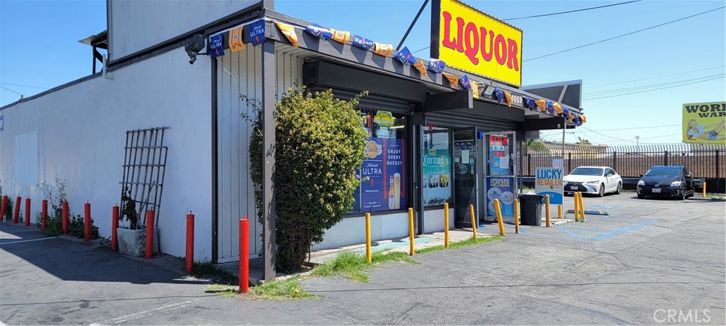 Single stand-alone RETAIL BUILDING on one of the busiest Imperial Hwy in the great city of Inglewood. Located approximately 3.2 miles from So Fi Stadium, The Forum, and the New Clippers Arena. The property has had a LIQUOR STORE since 1986 with 15 PARKING SPACES. Access 405 and 105 Freeway in minutes. Showings by appointment only. All measurements are approximate, and buyer (s) should rely on their due diligence for accuracy.