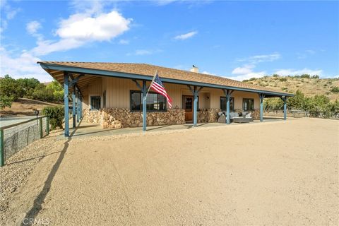 A home in Agua Dulce