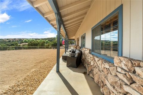 A home in Agua Dulce