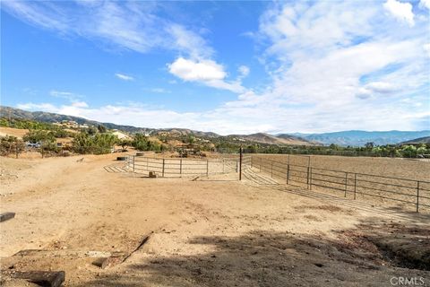 A home in Agua Dulce