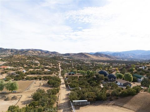 A home in Agua Dulce