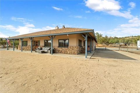 A home in Agua Dulce