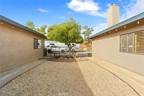 A home in Agua Dulce