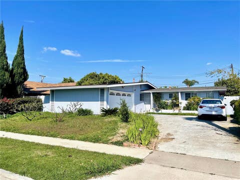 Featured picture for the property OC24075506