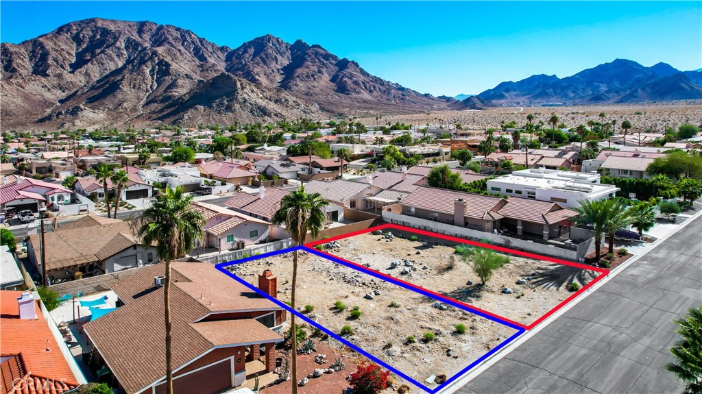 La Quinta Cove* - Land