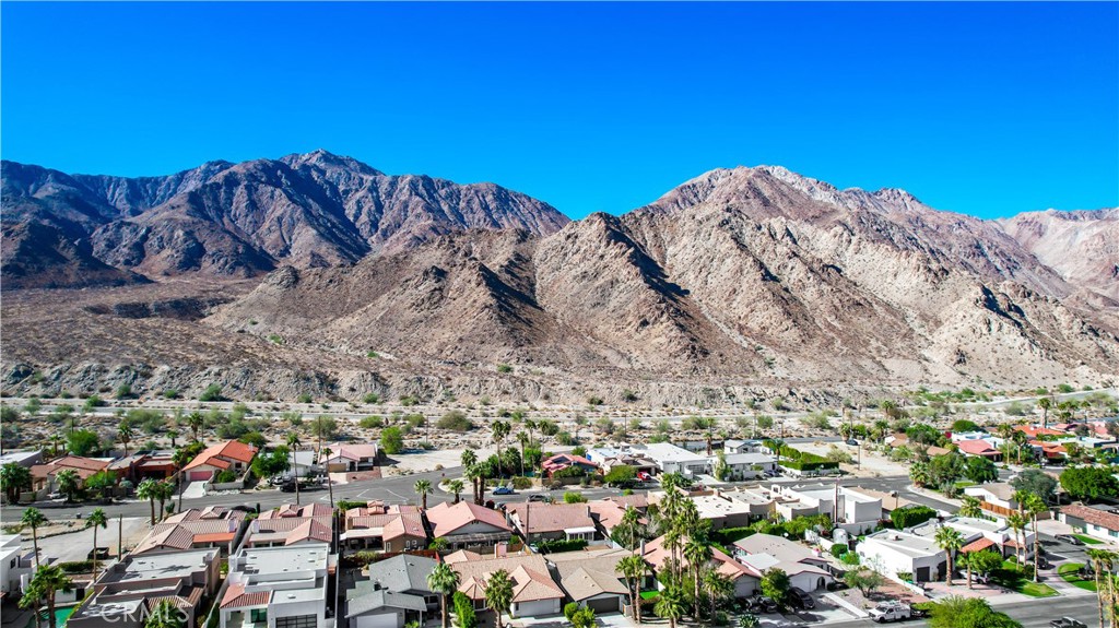 La Quinta Cove* - Land