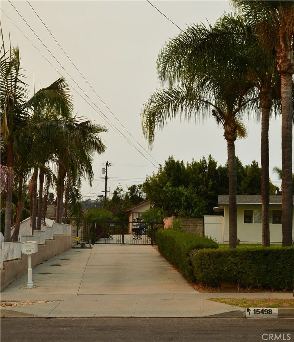 listing image 130725049613258871168