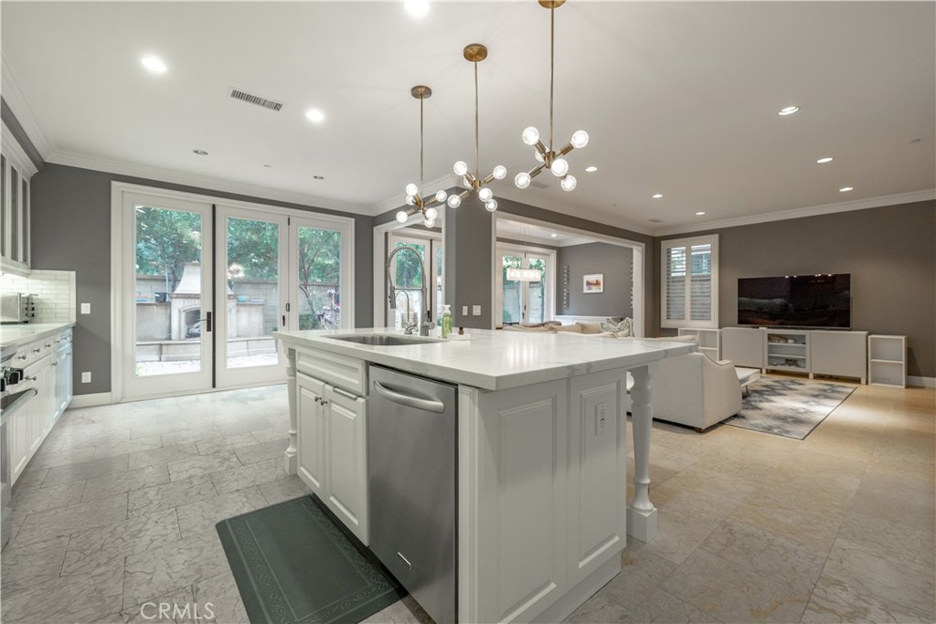 ,San Remo - Residential Lease