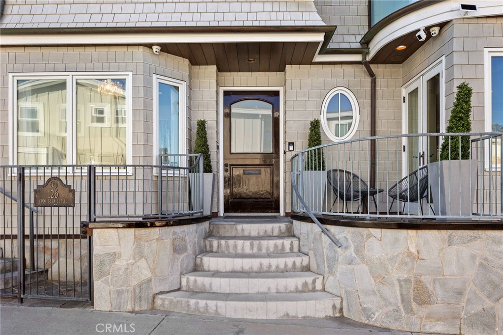 126 E Oceanfront