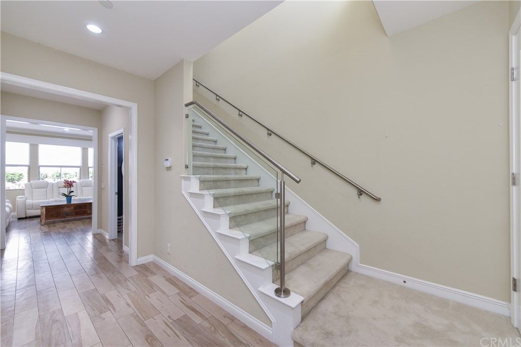 listing image 130725055973189414078