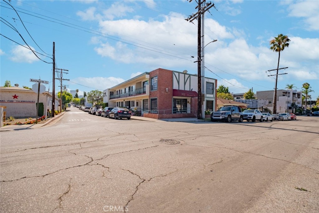 Position your business for success at 888 N Kenilworth Ave, a two-story, 1,900 sq. ft. office space just off Glenoaks Blvd. This well-appointed property, which can come fully furnished, features five private offices, a conference room, two bathrooms, and dual entrances, along with kitchenettes on each floor. Abundant natural light floods the space, enhancing productivity and creating a welcoming atmosphere. With stunning mountain views, an opportunity for prominent signage, and a central location overlooking Glenoaks Blvd, this office space offers the perfect blend of functionality and visibility for a thriving business.