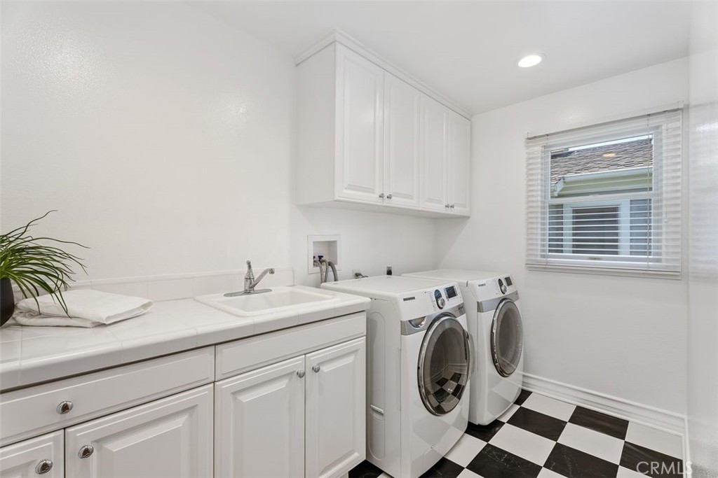 Castaways (CAST) - Residential