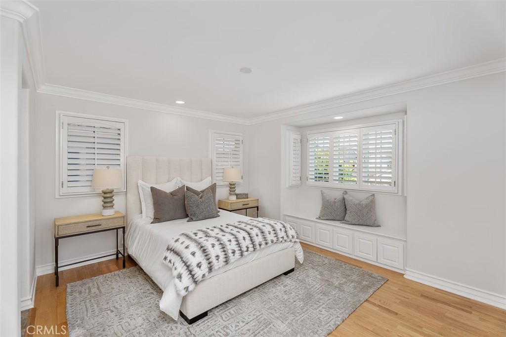 Castaways (CAST) - Residential