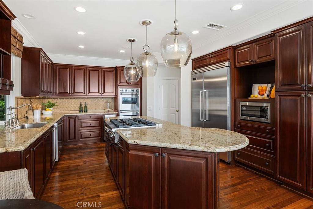 Castaways (CAST) - Residential