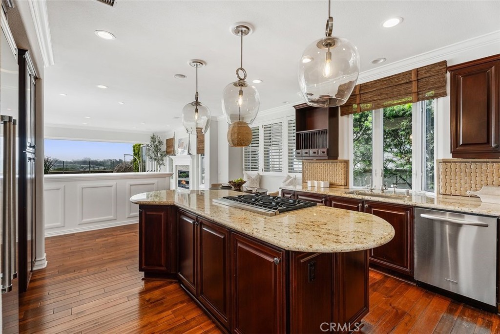 Castaways (CAST) - Residential