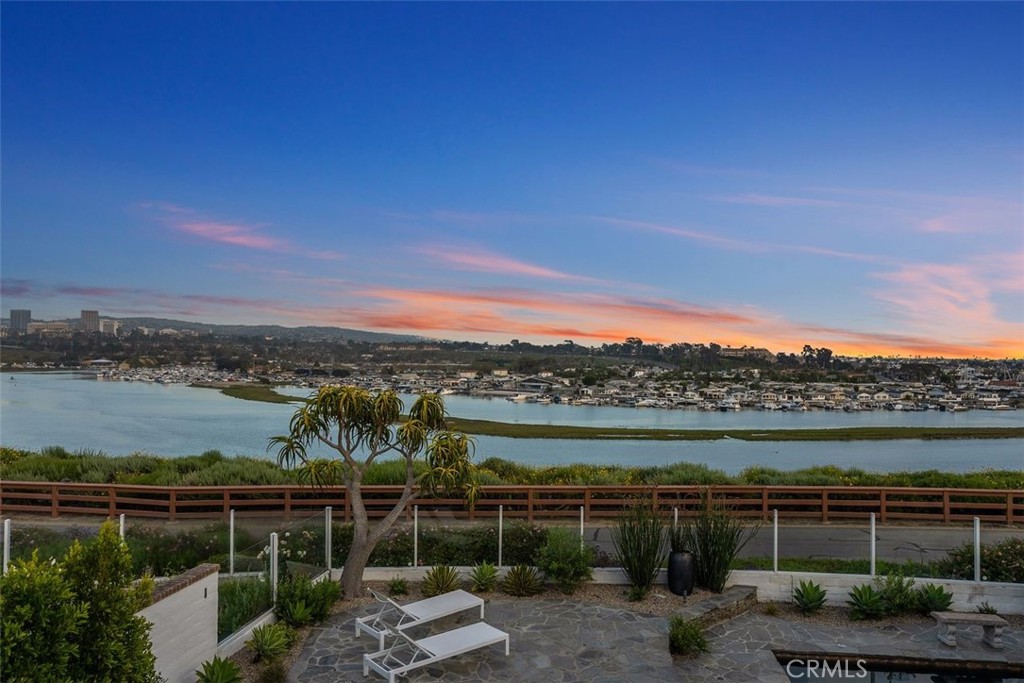 Castaways (CAST) - Residential