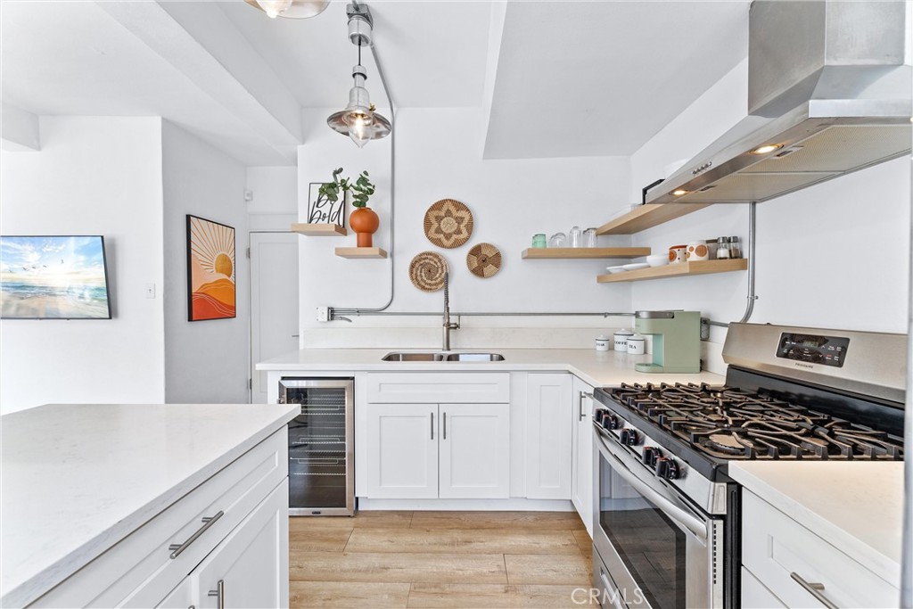 360 W Ocean Boulevard G