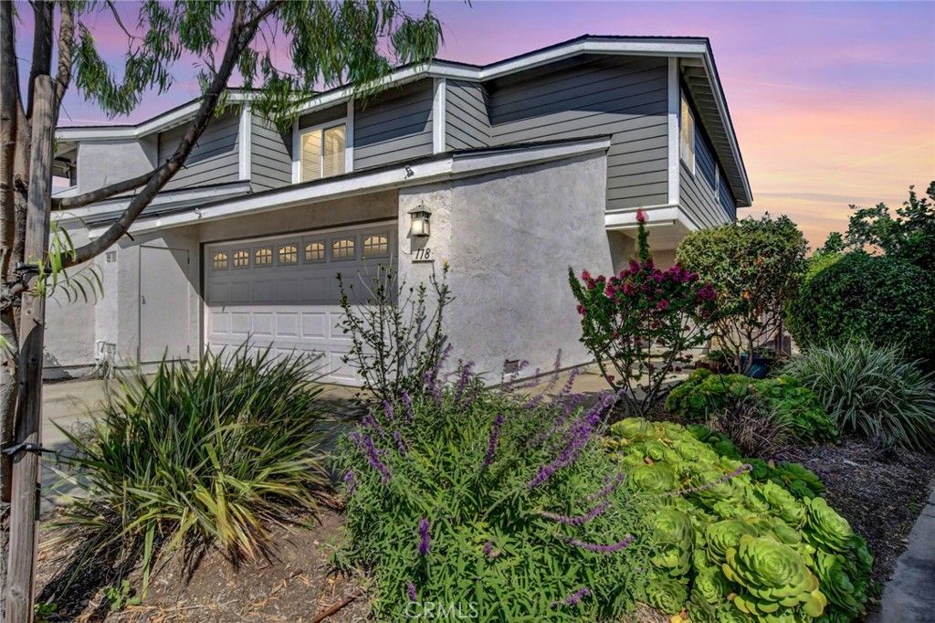 listing image 130721635426373793880