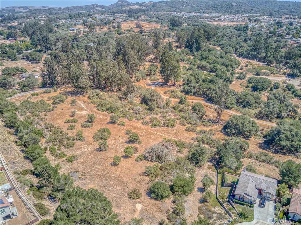 listing image 130720384783851635841