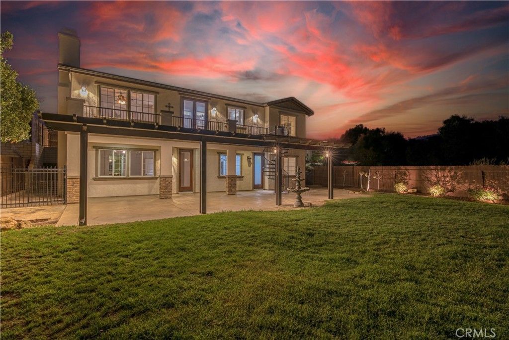 listing image 130721335548558350310
