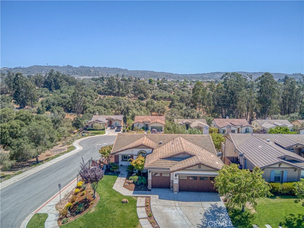 listing image 130725297921096682888