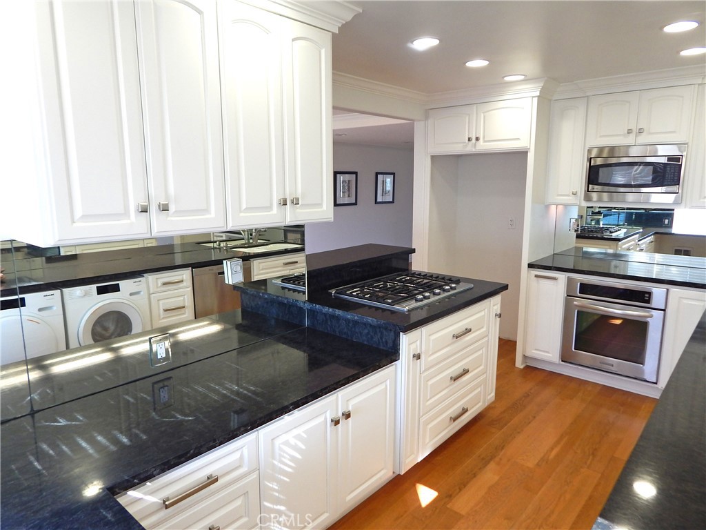 17124 bluewater lane