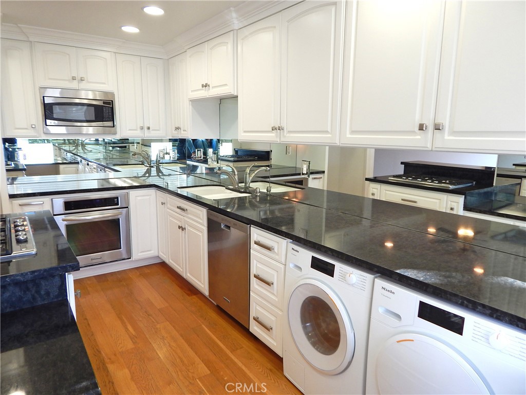 17124 bluewater lane