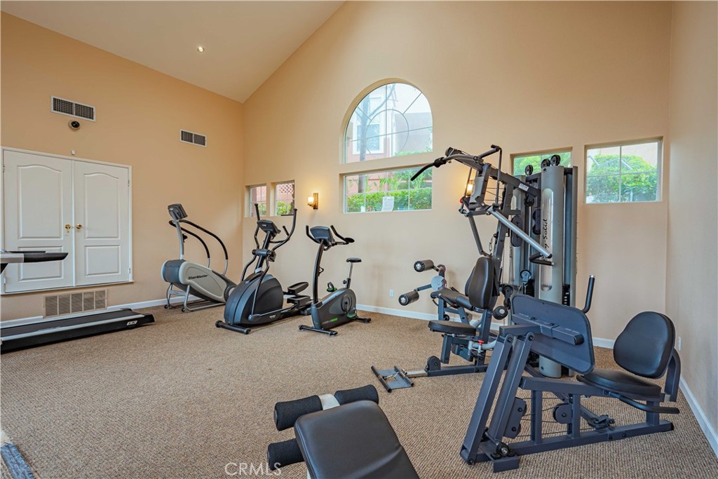 Summit Renaissance (SMRN) - Residential Lease