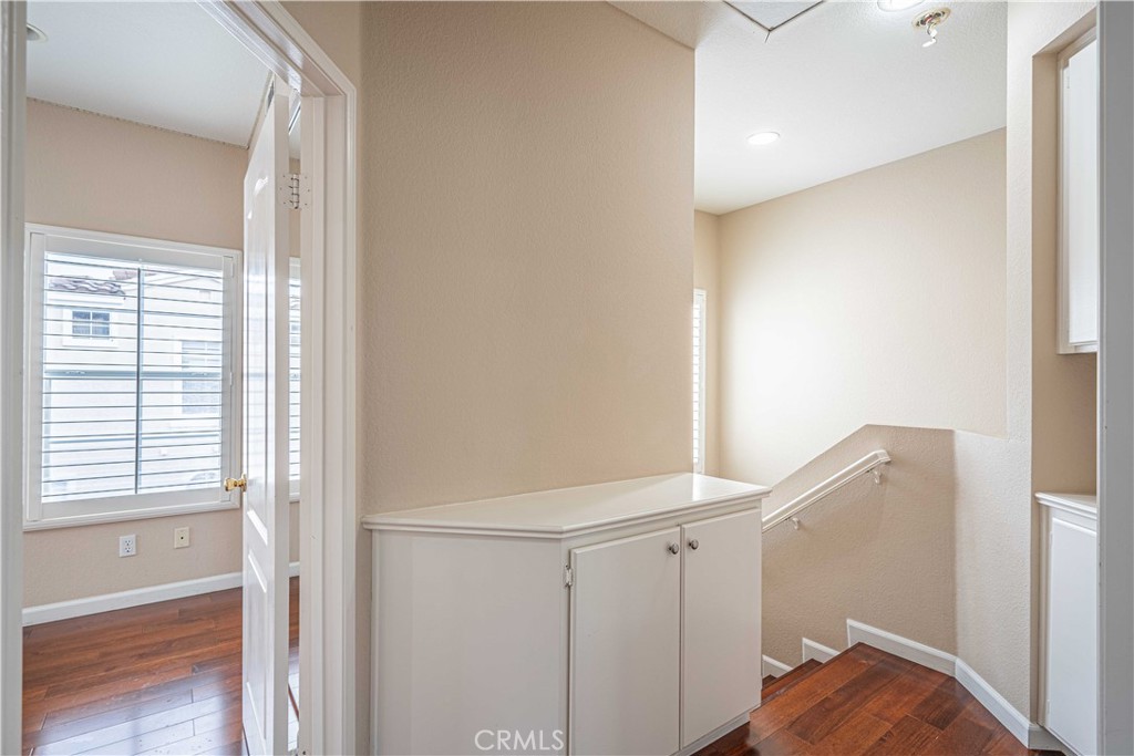 Summit Renaissance (SMRN) - Residential Lease